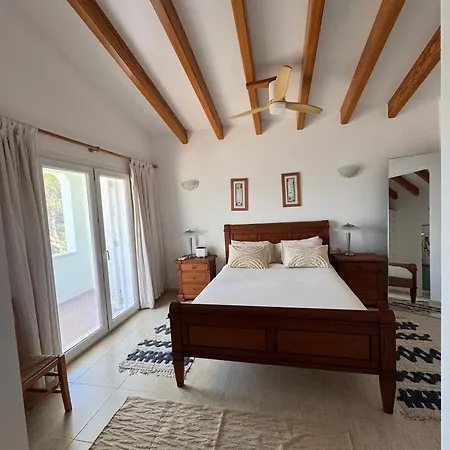 Onza De Paraiso En Menorca Son Parc