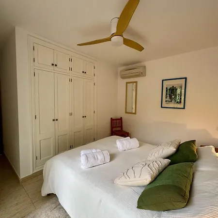 Onza De Paraiso En Menorca Villa Son Parc