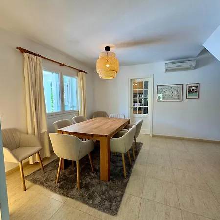 Onza De Paraiso En Menorca Villa Son Parc